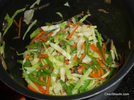 hot and sour veg noodle soup